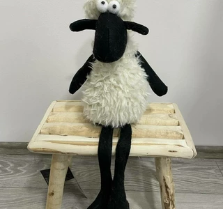 Logó lábú bárány fekete-fehér